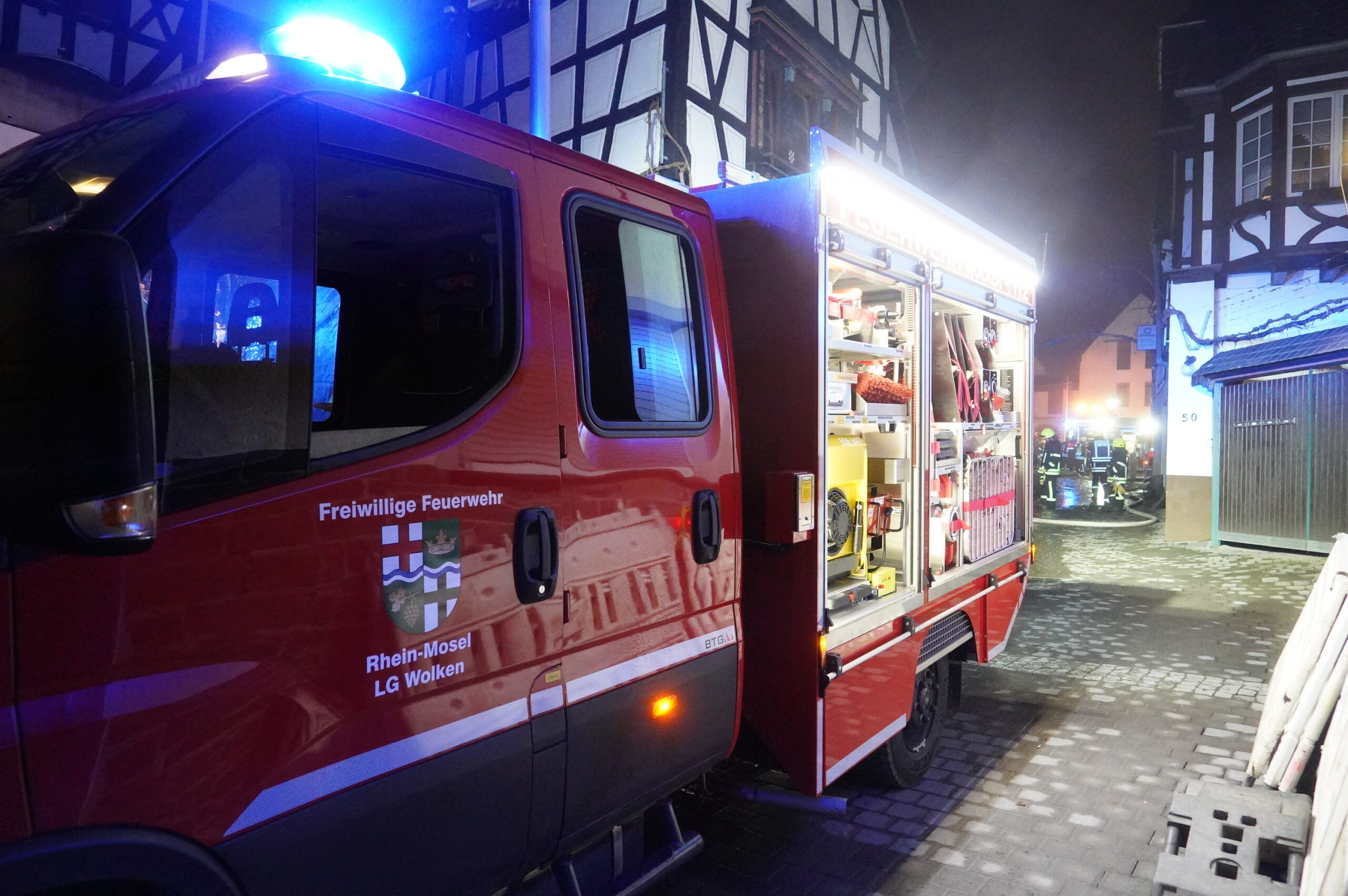 Erneut Brand In Winningen - Feuerwehr112.tv